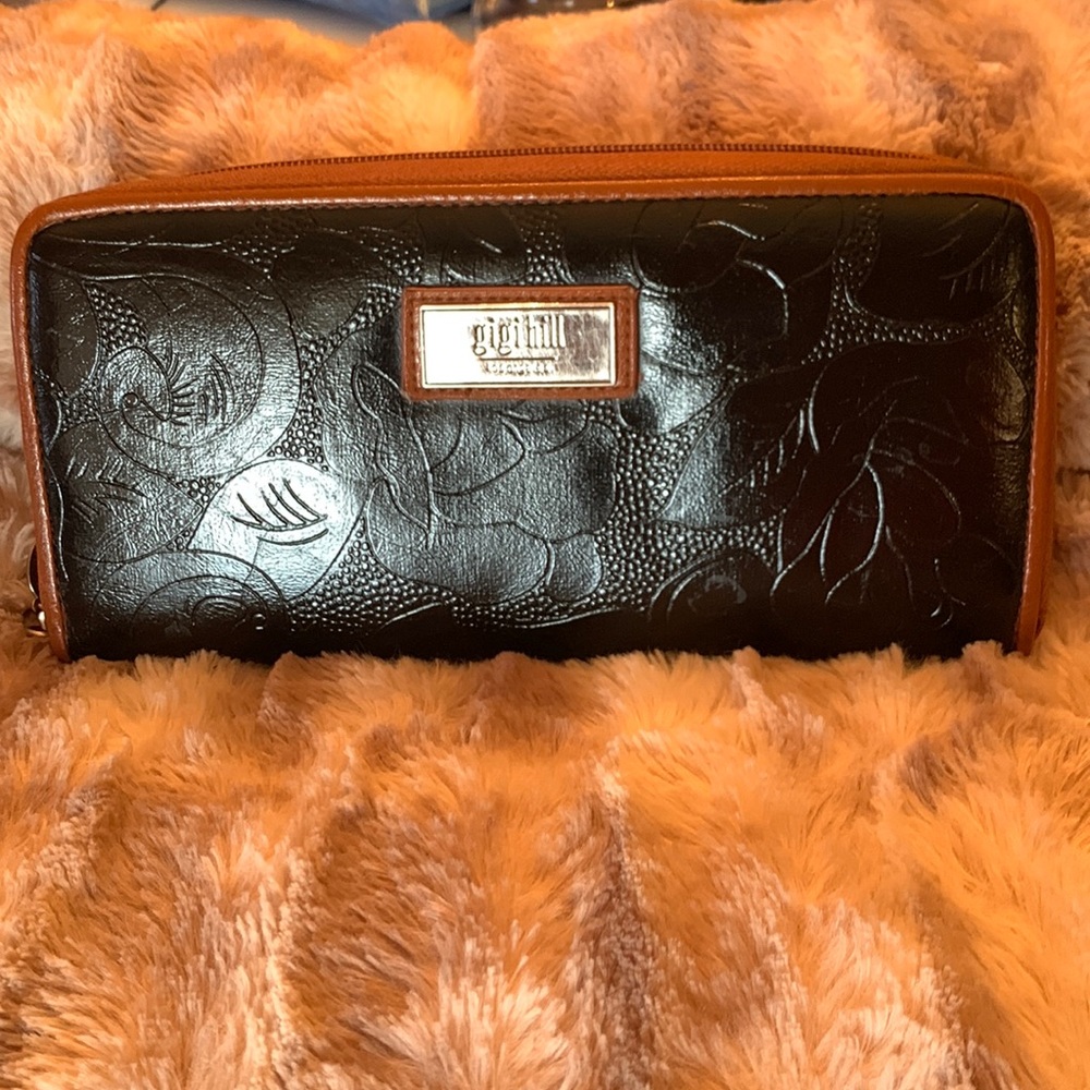 Gigi Hill wallet, excellent condition.